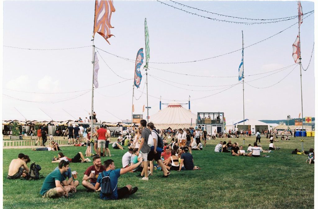 Festivalová príručka